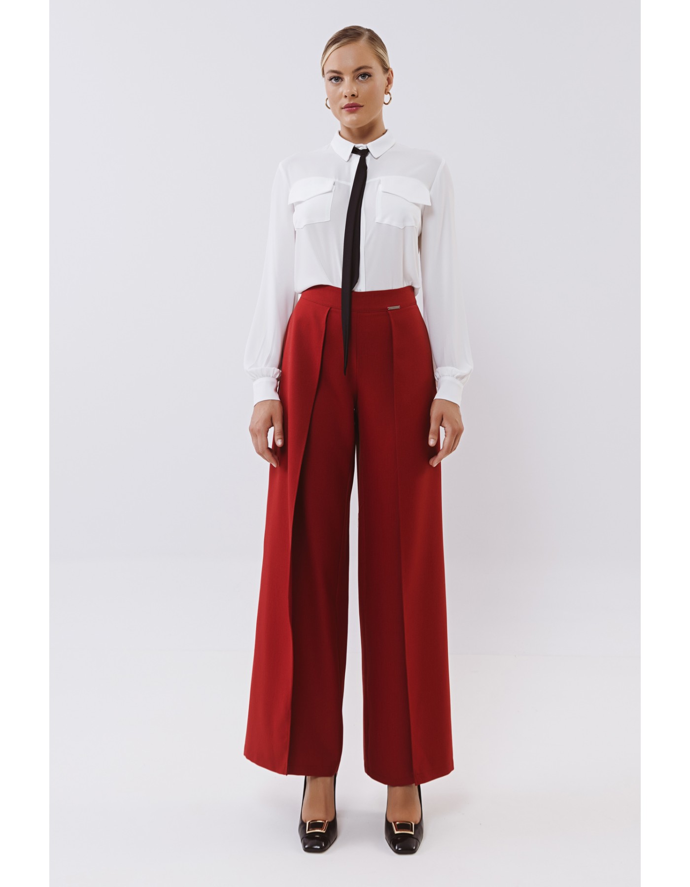 Πουκάμισο ζορζέτα με σατέν φουλάρι Πουκάμισο ζορζέτα με σατέν φουλάρι