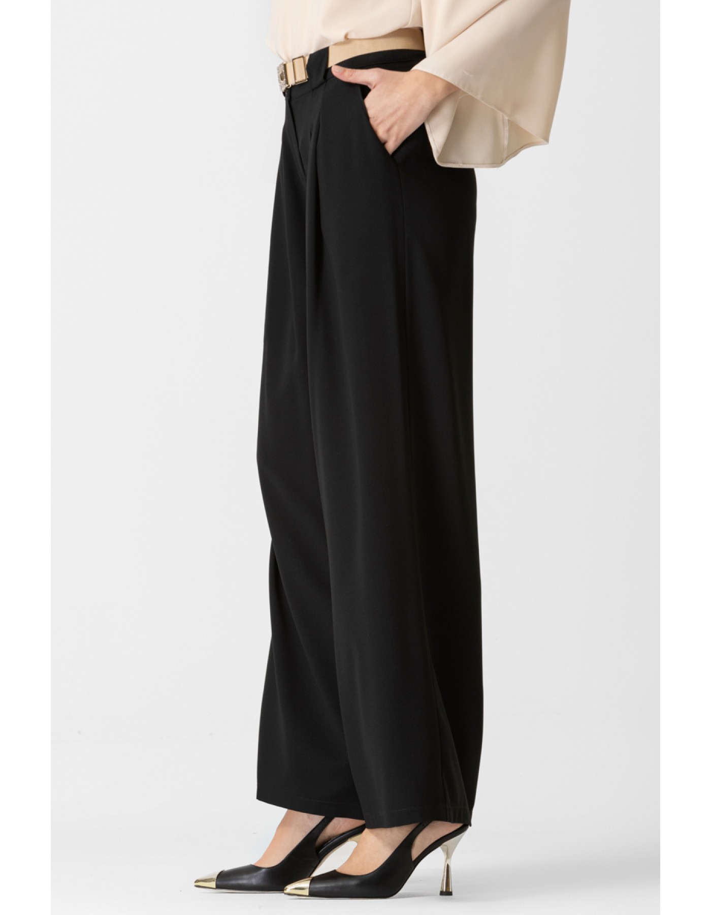 Παντελόνι κρεπ Attitude με πιέτες