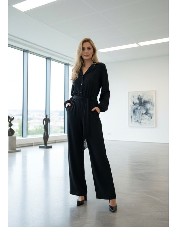 Ολόσωμη φόρμα κρεπ με κρόσσι