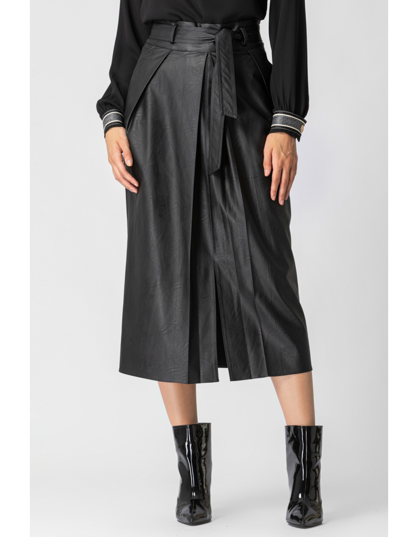 Φούστα eco-δερματίνη με πιέτες