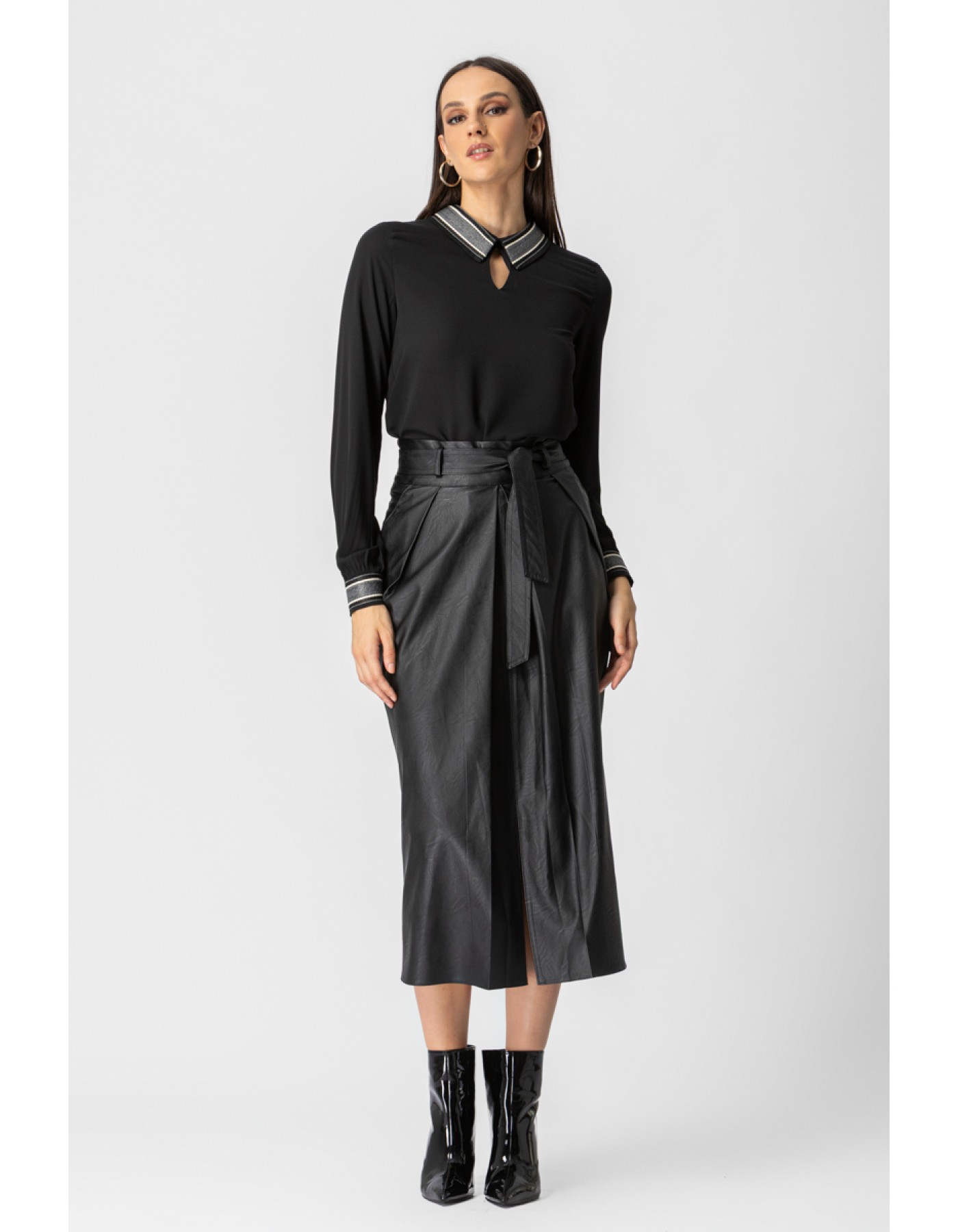 Φούστα eco-δερματίνη με πιέτες