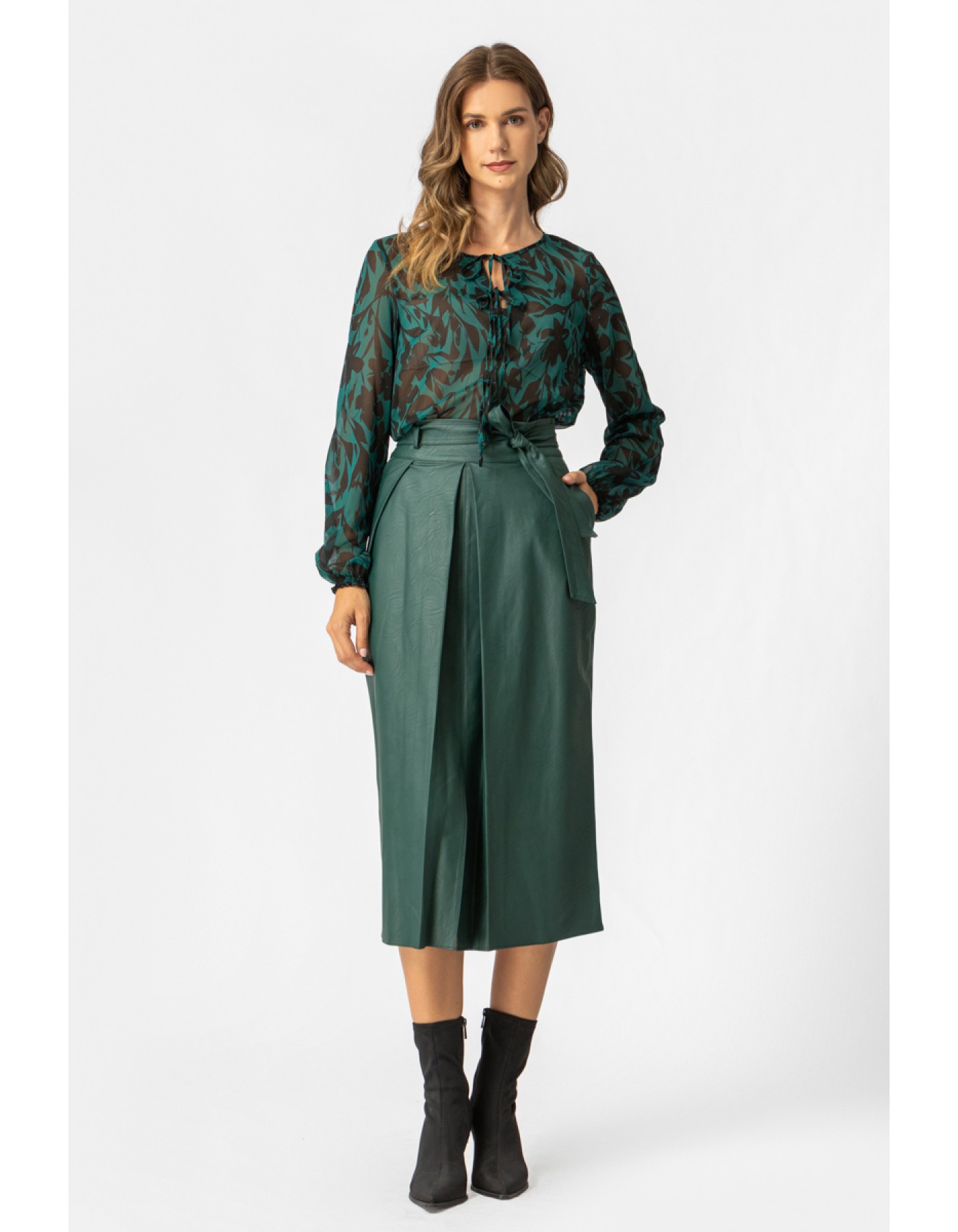 Φούστα eco-δερματίνη με πιέτες