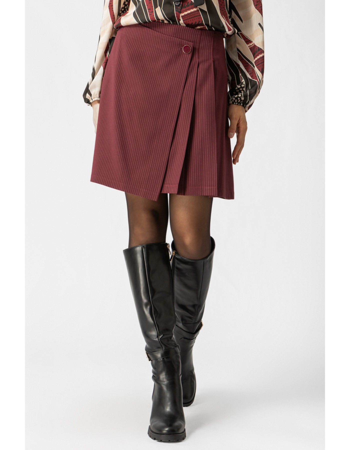 Φούστα ριγέ μπορντώ πιέτες