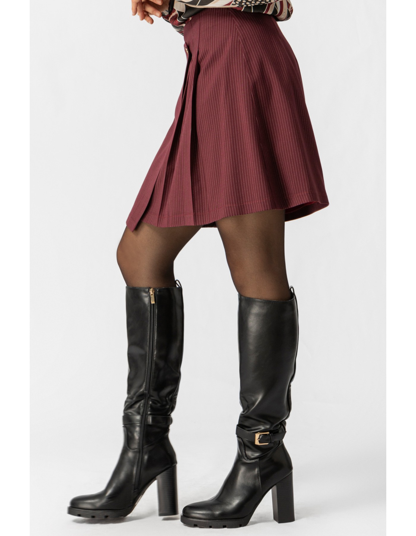 Φούστα ριγέ μπορντώ πιέτες