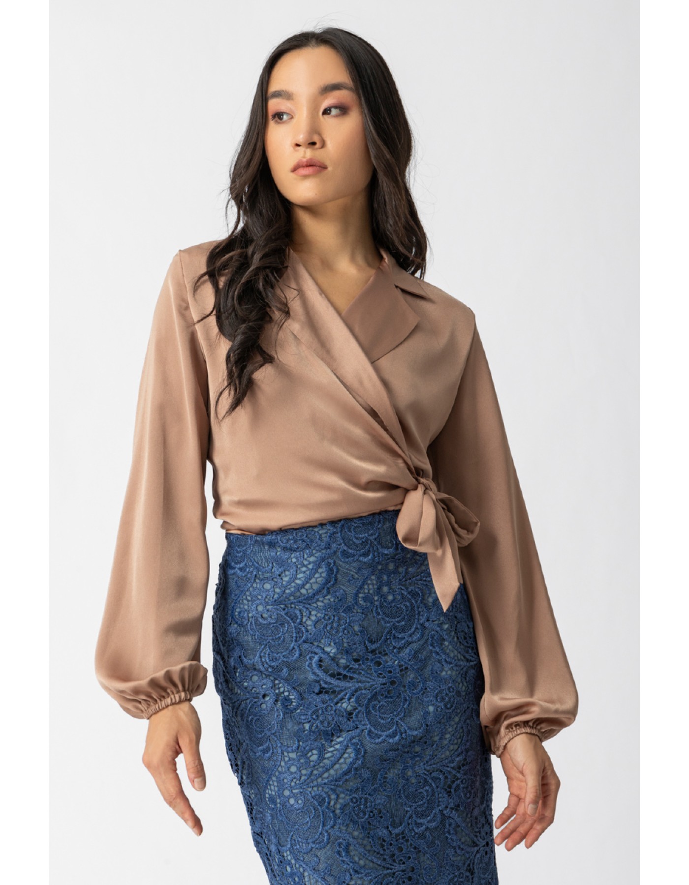 Πουκάμισο σατέν κρουαζέ δέσιμο