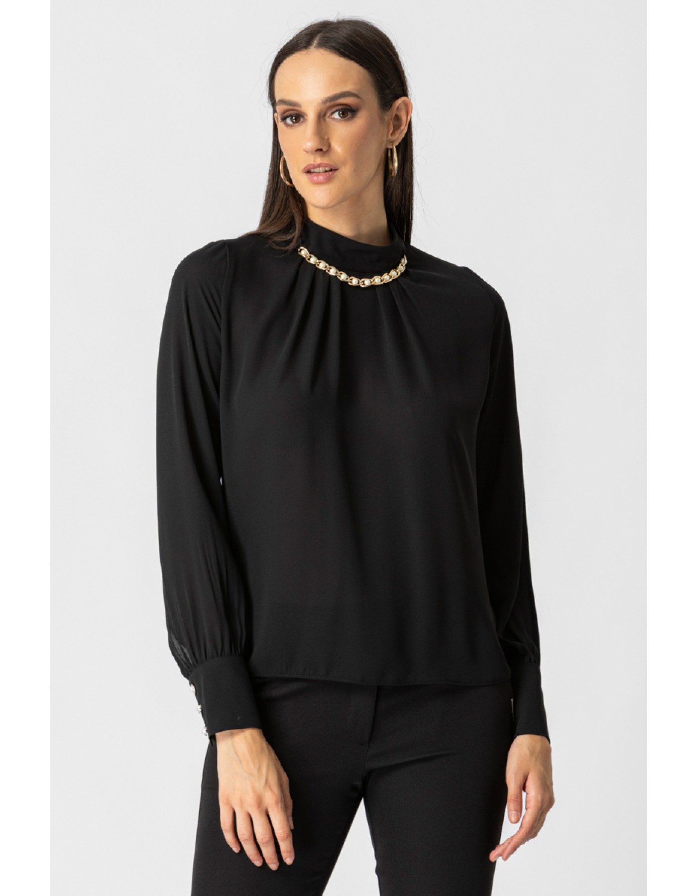 Μπλούζα ζορζέτα με αλυσίδα