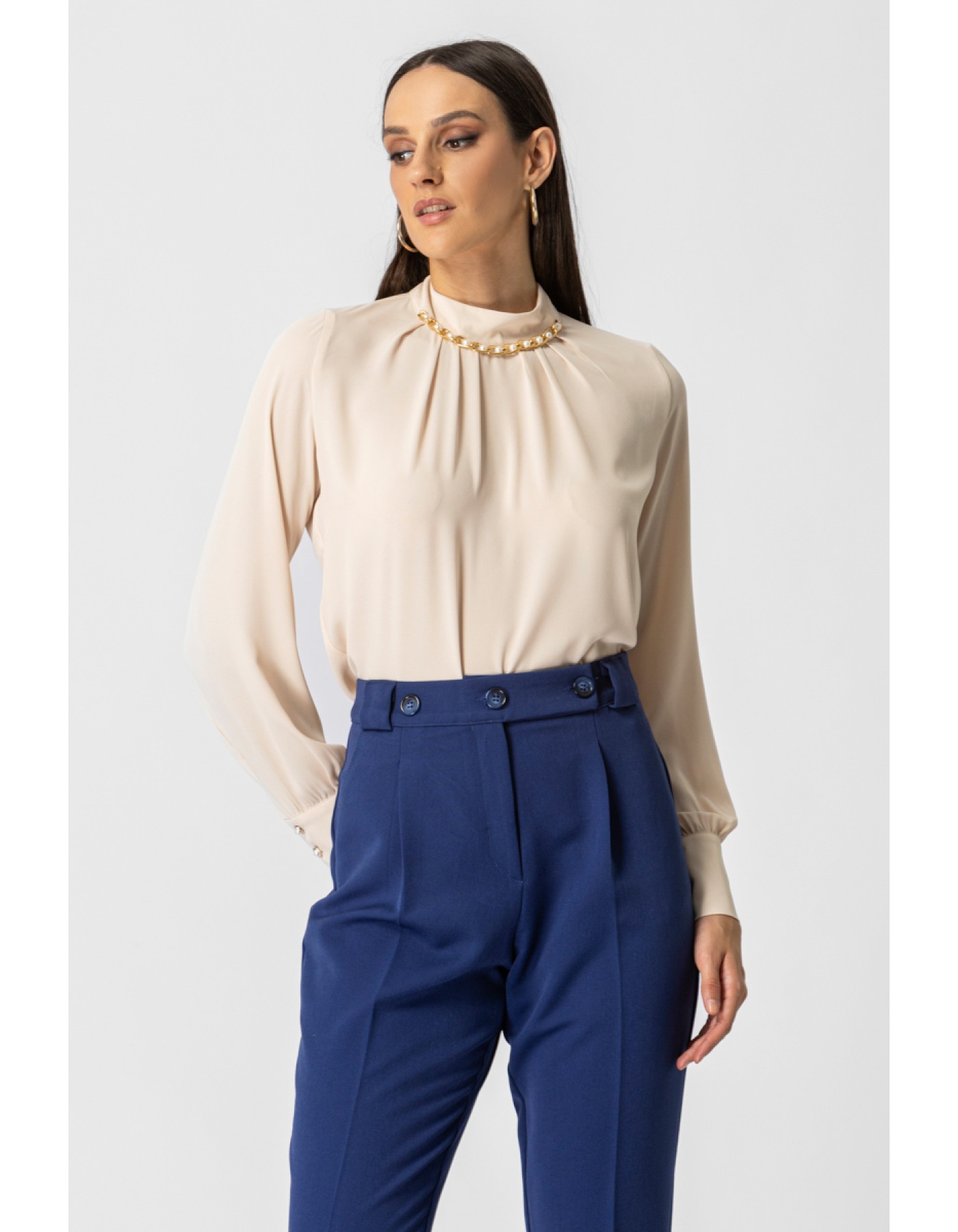 Μπλούζα ζορζέτα με αλυσίδα