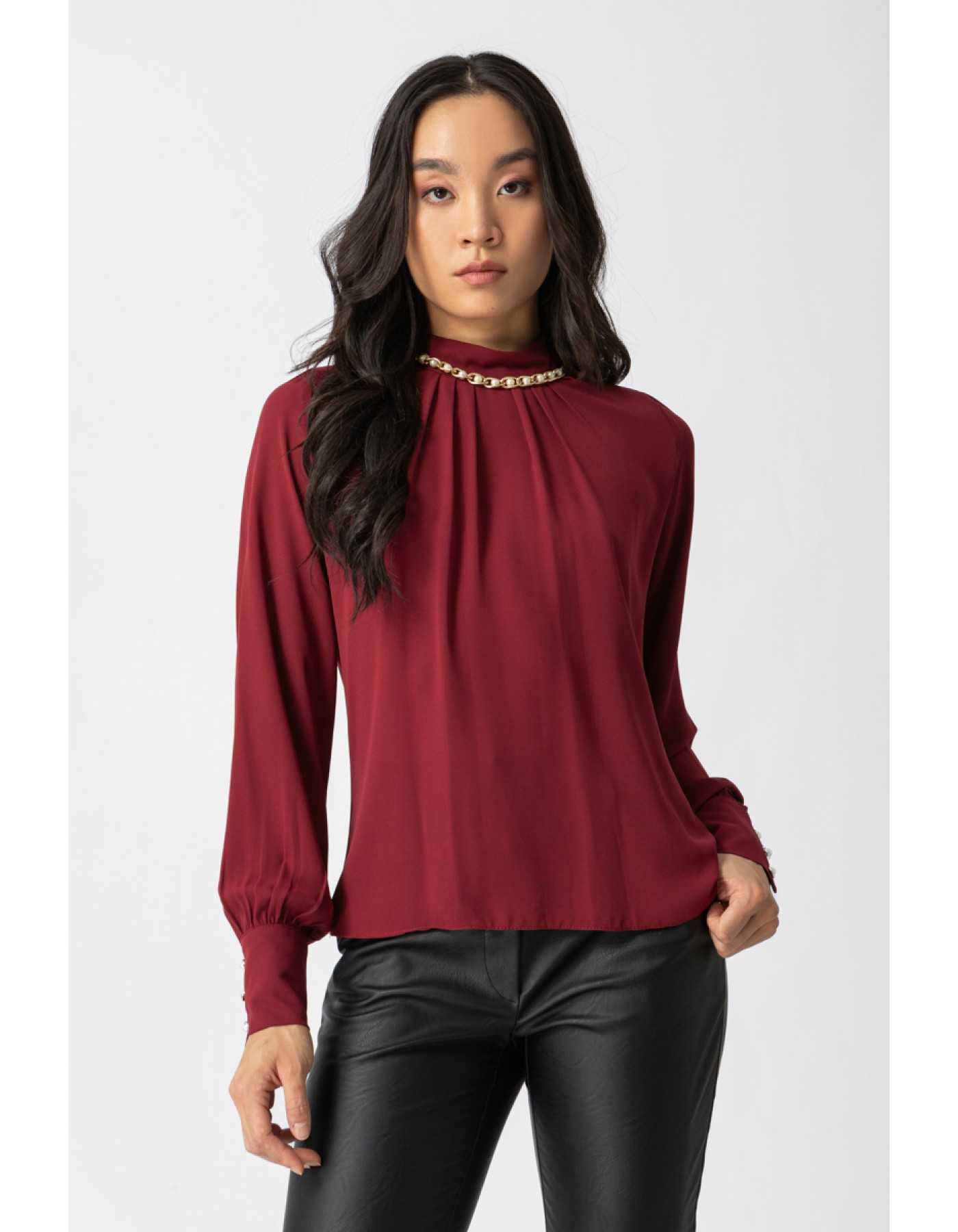 Μπλούζα ζορζέτα με αλυσίδα