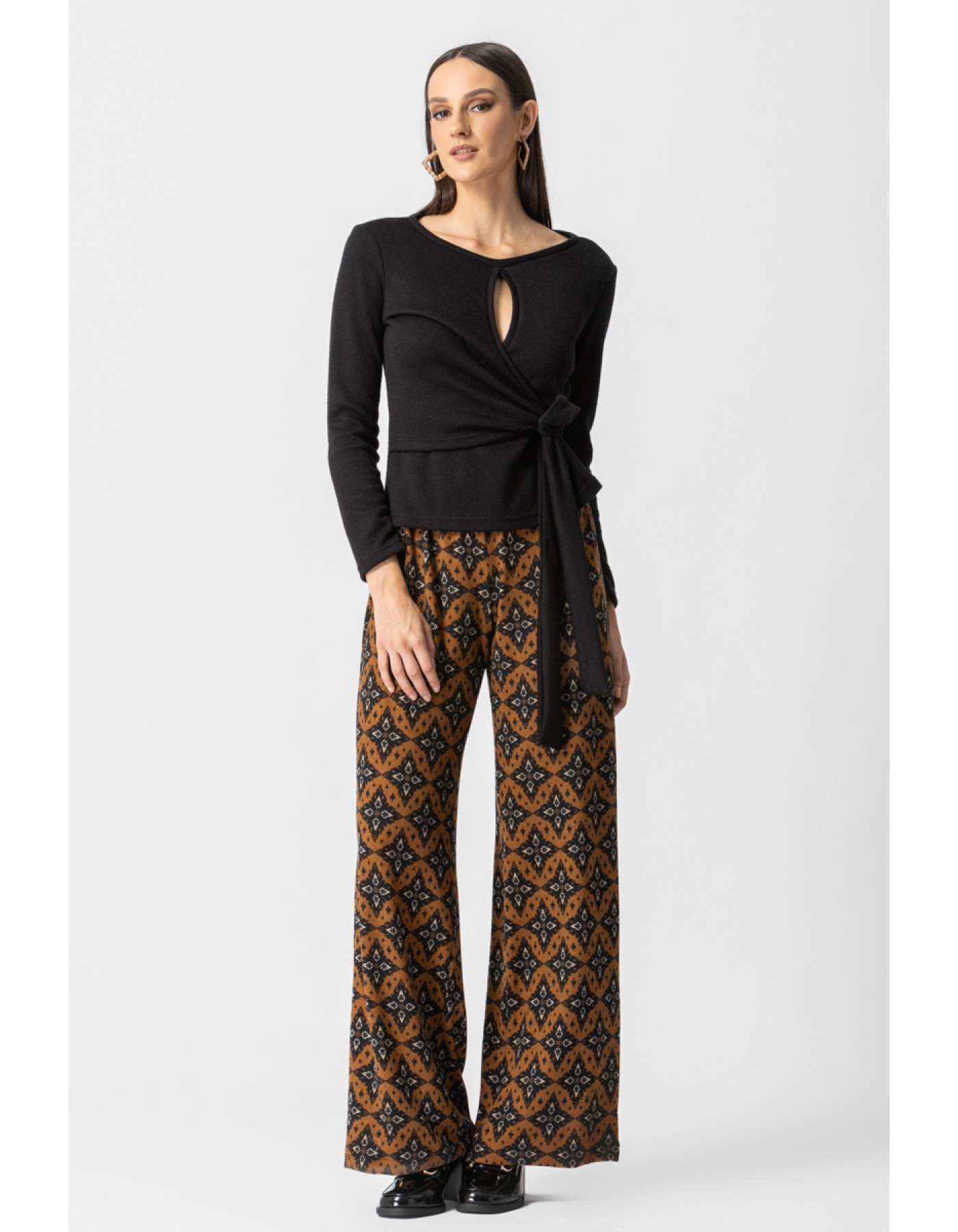 Μπλούζα πλεχτή κρουαζέ δέσιμο