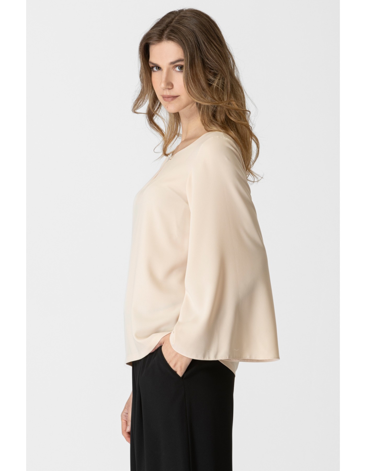 Μπλούζα κρεπ Βολάν μανίκι Attitude