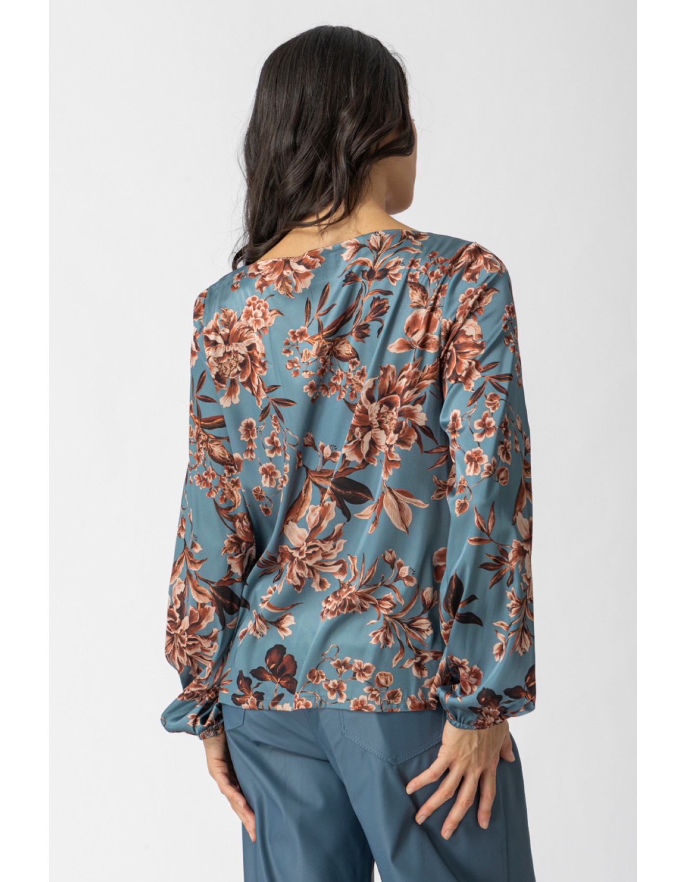 Μπλούζα εμπριμέ σατέν Jody