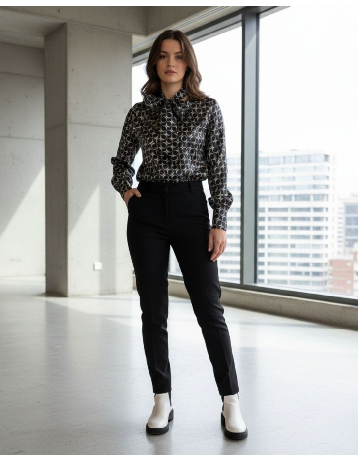 Μπλούζα σατέν με φουλάρι