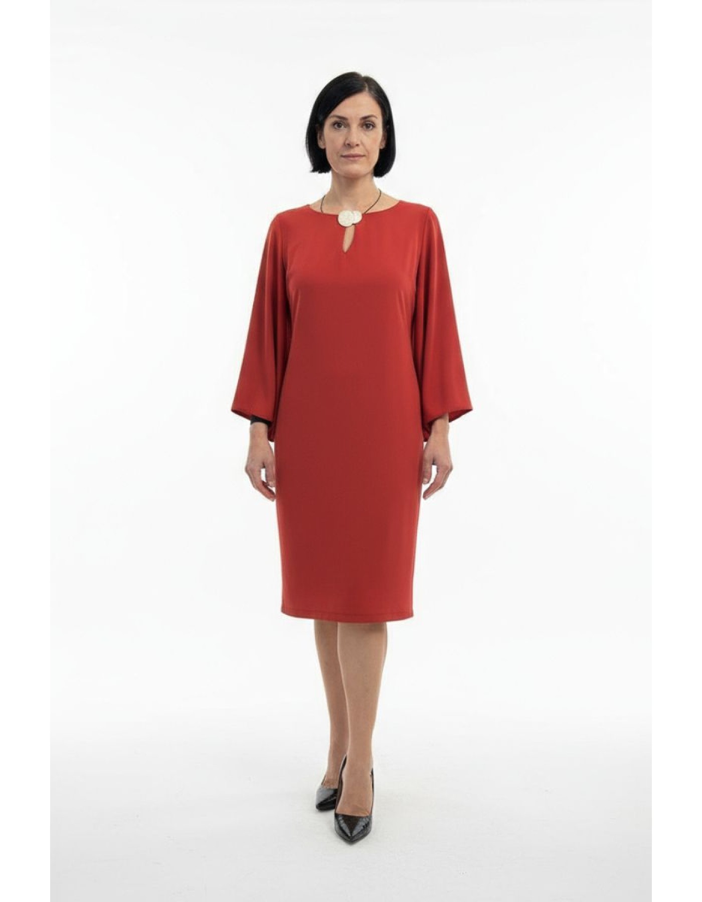 Φόρεμα κρεπ χυτό μανίκι