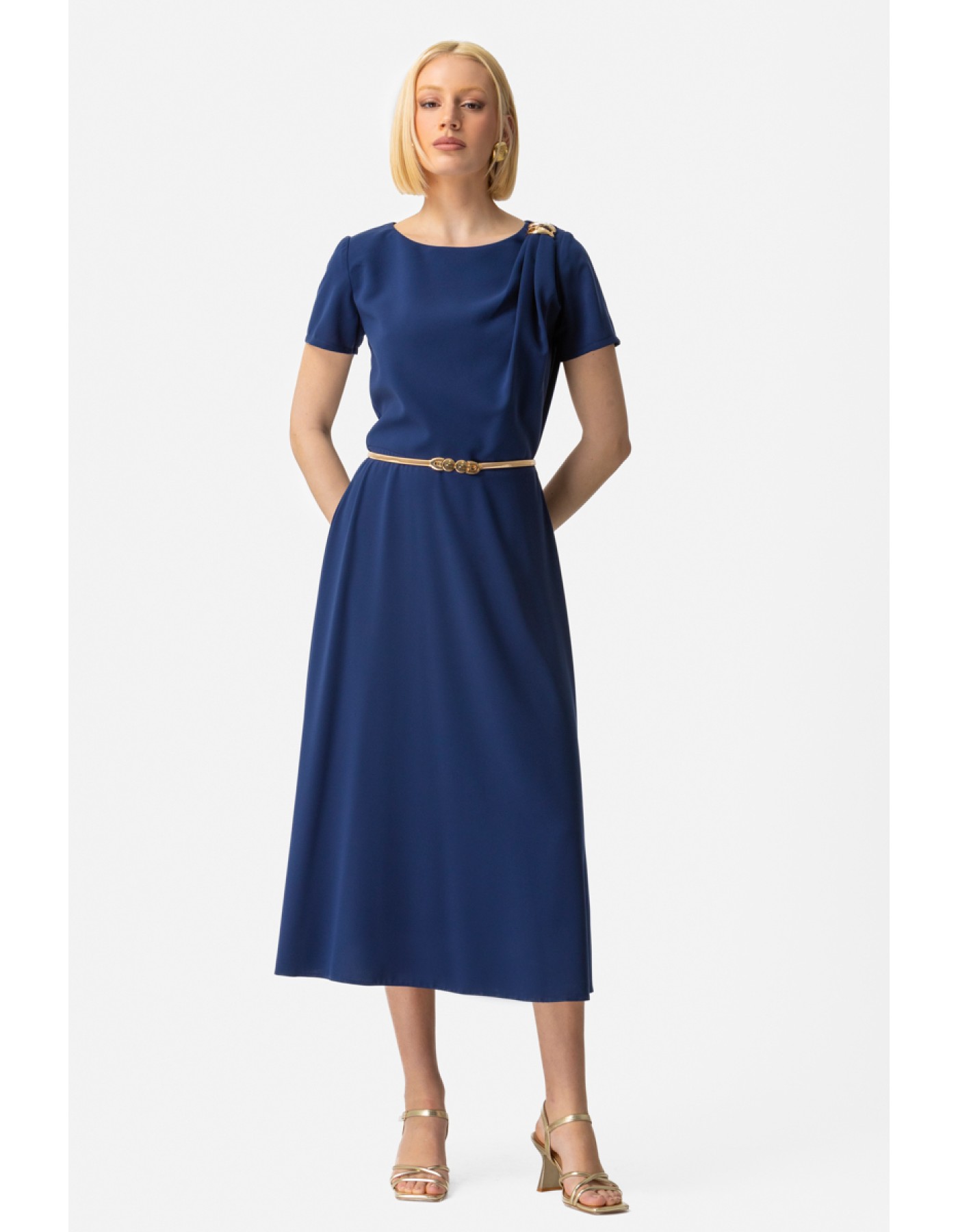 Φόρεμα κρεπ ζωνάκι Attitude