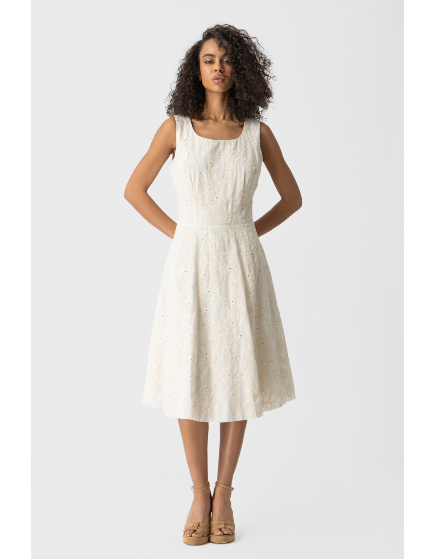 Φόρεμα κέντημα παγιέτα Natural