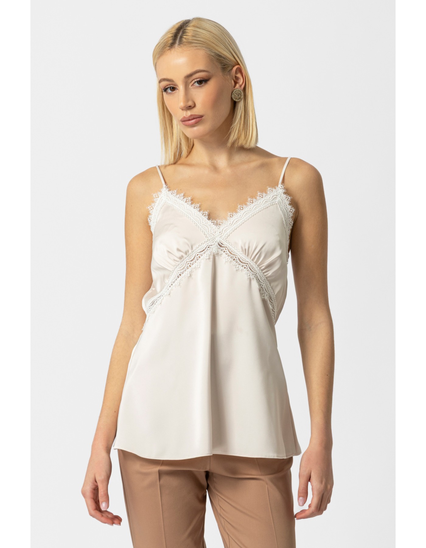 Τοπ σατέν δαντέλα