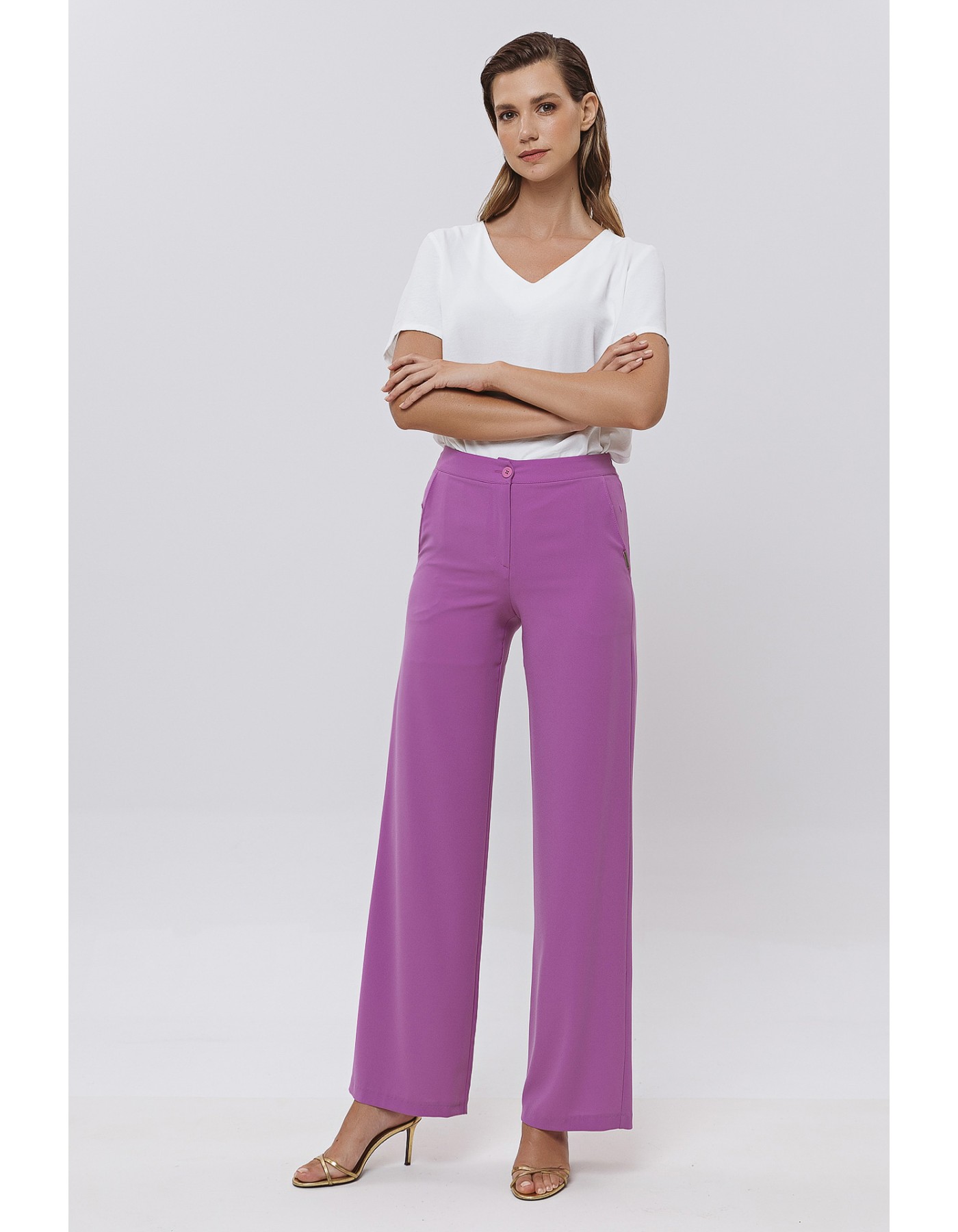 Παντελόνα κρεπ σε ύφασμα χυτό Παντελόνα κρεπ σε ύφασμα χυτό